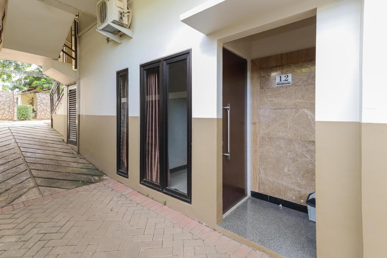 Reddoorz Syariah Near Green Park Jatiwarna Hotel Bekasi Exterior photo